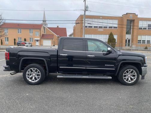 2017 GMC Sierra 1500 SLT