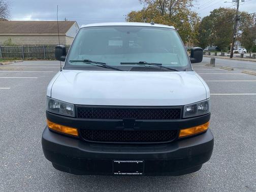 2019 Chevrolet Express 2500 LS