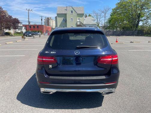 Lunar Blue Metallic 2019 Mercedes-Benz GLC 300 4MATIC