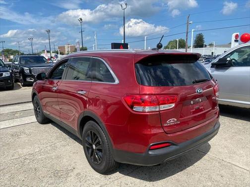 2017 Kia Sorento LX