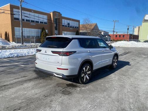 2026 Mitsubishi Outlander SE 2.5 S-AWC