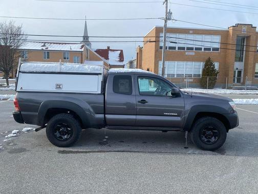 2014 Toyota Tacoma Base