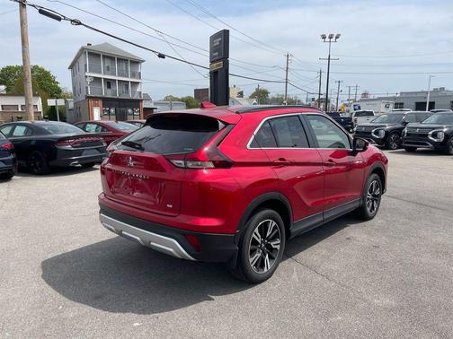 Red Diamond 2024 Mitsubishi Eclipse Cross SE
