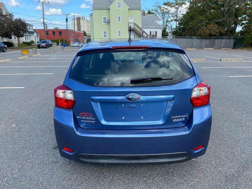2014 Subaru Impreza 2.0i Premium