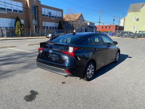 2022 Toyota Prius XLE