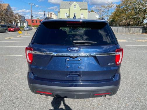 2017 Ford Explorer Base