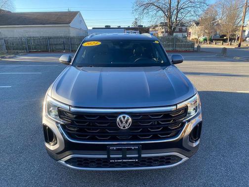 2024 Volkswagen Atlas Cross Sport 2.0T SE w/Technology 4MOTION