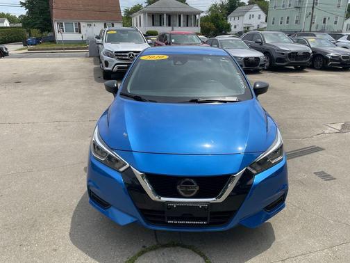 Electric Blue Metallic 2020 Nissan Versa 1.6 S
