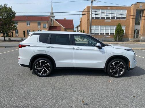 2023 Mitsubishi Outlander SE 2.5 S-AWC