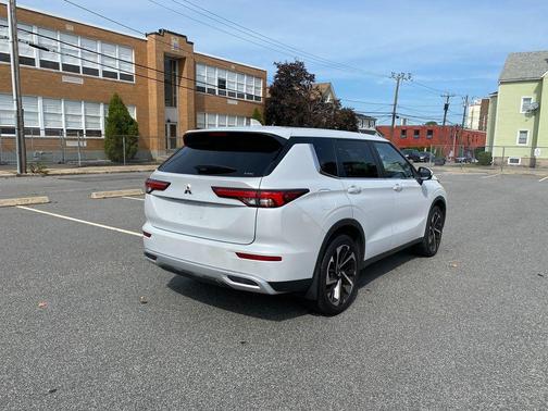 2023 Mitsubishi Outlander SE 2.5 S-AWC