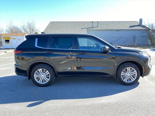 2022 Mitsubishi Outlander ES 2.5 S-AWC