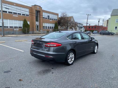 2019 Ford Fusion Hybrid SE