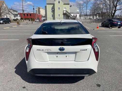 2018 Toyota Prius Three