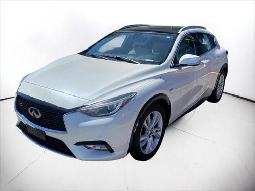 2018 INFINITI QX30 Premium