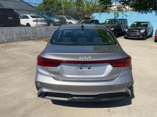 Steel Gray 2024 Kia Forte LXS