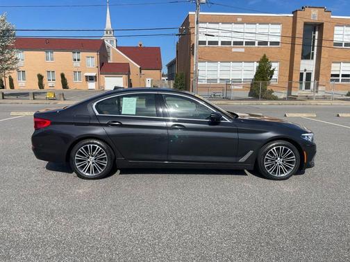 Dark Graphite Metallic 2019 BMW 530 xDrive