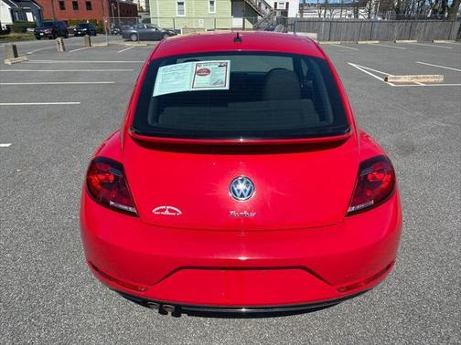 2019 Volkswagen Beetle 2.0T SE