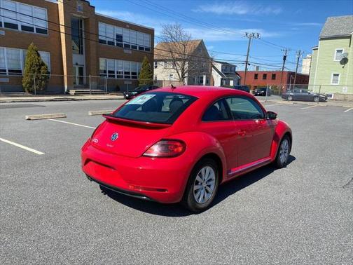 2019 Volkswagen Beetle 2.0T SE