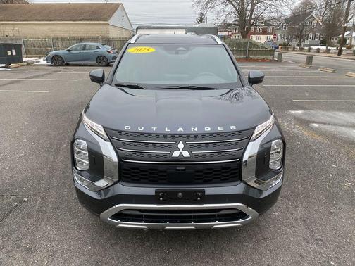 2025 Mitsubishi Outlander PHEV SEL