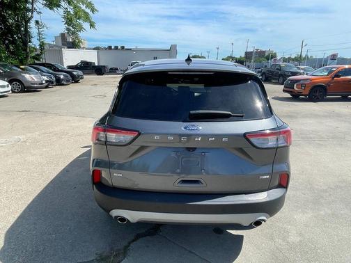 Carbonized Gray Metallic 2022 Ford Escape SE