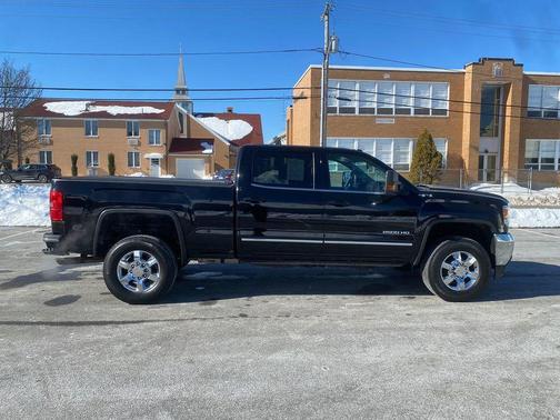 2017 GMC Sierra 2500 SLT