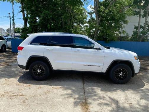 2018 Jeep Grand Cherokee Laredo E