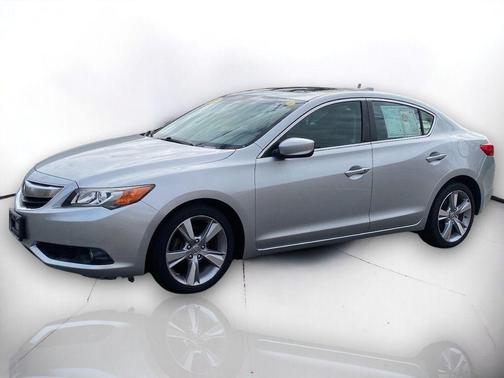 2013 Acura ILX 2.0L w/Premium Package