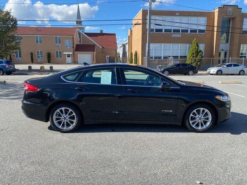 2019 Ford Fusion Hybrid SE