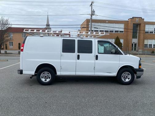 2021 GMC Savana 2500 Work Van