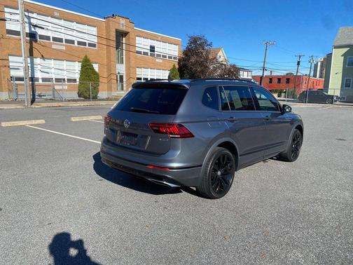 2020 Volkswagen Tiguan 2.0T SE R-Line Black 4MOTION