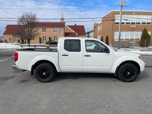 2014 Nissan Frontier SV