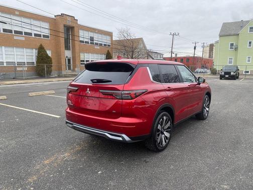 2025 Mitsubishi Outlander PHEV SEL