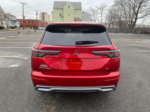 2025 Mitsubishi Outlander PHEV SEL