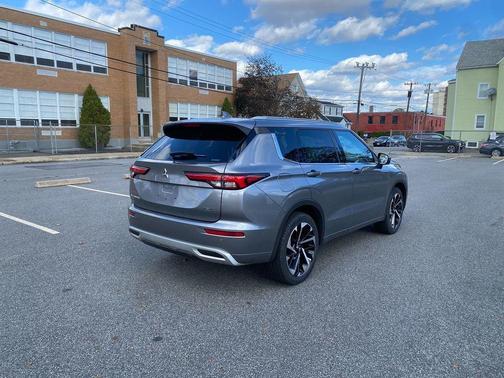 2022 Mitsubishi Outlander SEL 2.5 S-AWC