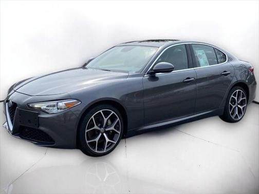 2019 Alfa Romeo Giulia Base