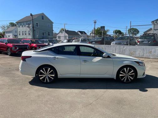 Pearl White Tricoat 2020 Nissan Altima Platinum VC-Turbo FWD