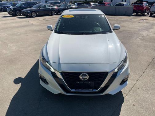 Pearl White Tricoat 2020 Nissan Altima Platinum VC-Turbo FWD