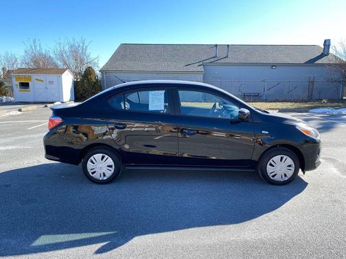 2024 Mitsubishi Mirage G4 ES