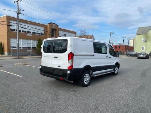 2024 Ford Transit-250 Base