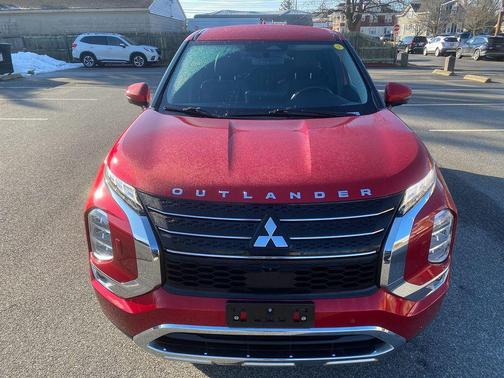 2022 Mitsubishi Outlander SE
