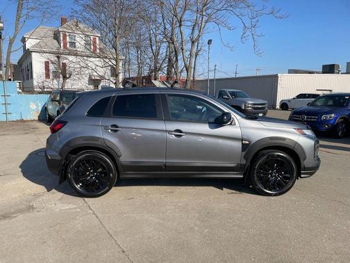 Mercury Gray Metallic 2026 Mitsubishi Outlander Sport 2.0 Trail Edition