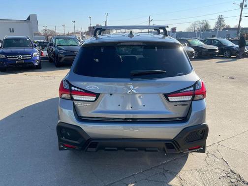 Mercury Gray Metallic 2026 Mitsubishi Outlander Sport 2.0 Trail Edition