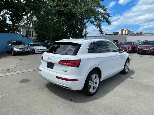 Ibis White 2018 Audi Q5 2.0T Premium Plus