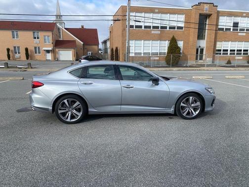 2023 Acura TLX Advance