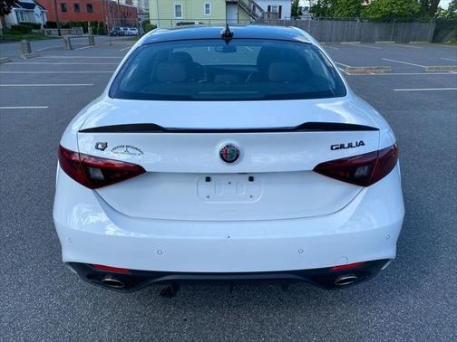 2019 Alfa Romeo Giulia Ti Sport