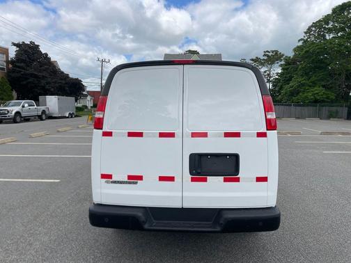 Summit White 2021 Chevrolet Express 2500 Work Van