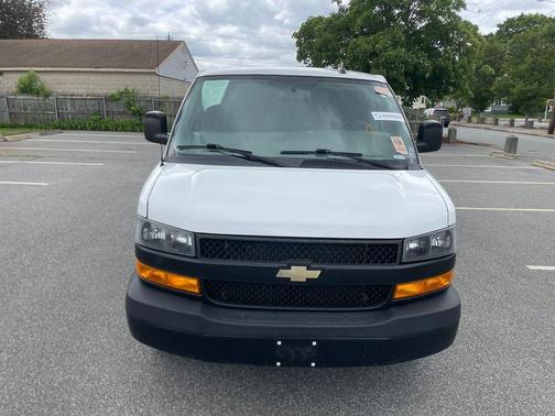 Summit White 2021 Chevrolet Express 2500 Work Van
