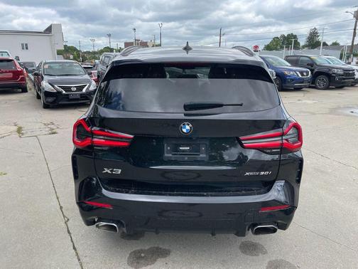 Black Sapphire Metallic 2022 BMW X3 xDrive30i
