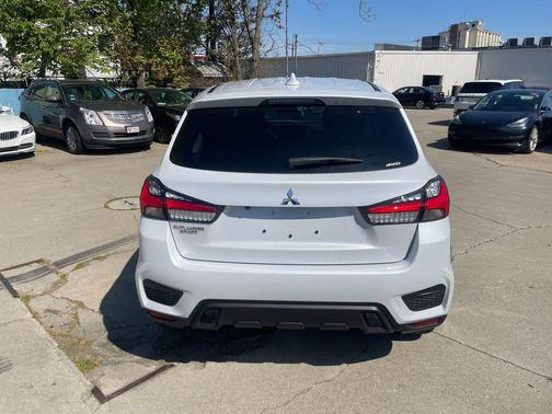 White Diamond 2026 Mitsubishi Outlander Sport 2.0 ES