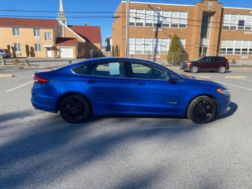 2018 Ford Fusion Hybrid S